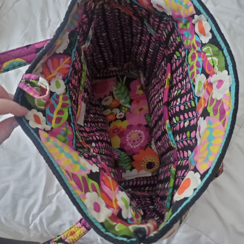 Tote - Picture 3 of 4